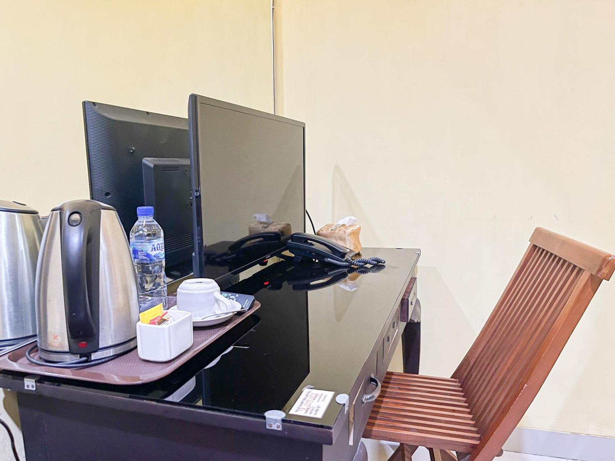 Kartika Hotel Syariah Pacitan Mitra Reddoorz Dış mekan fotoğraf