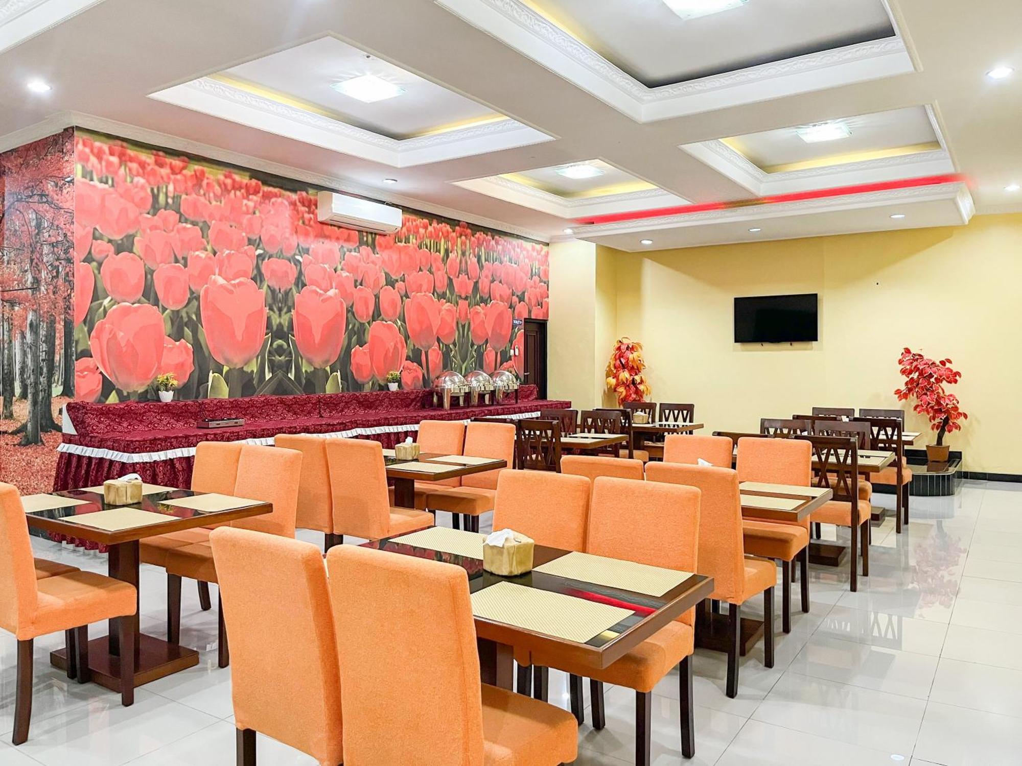 Kartika Hotel Syariah Pacitan Mitra Reddoorz Dış mekan fotoğraf